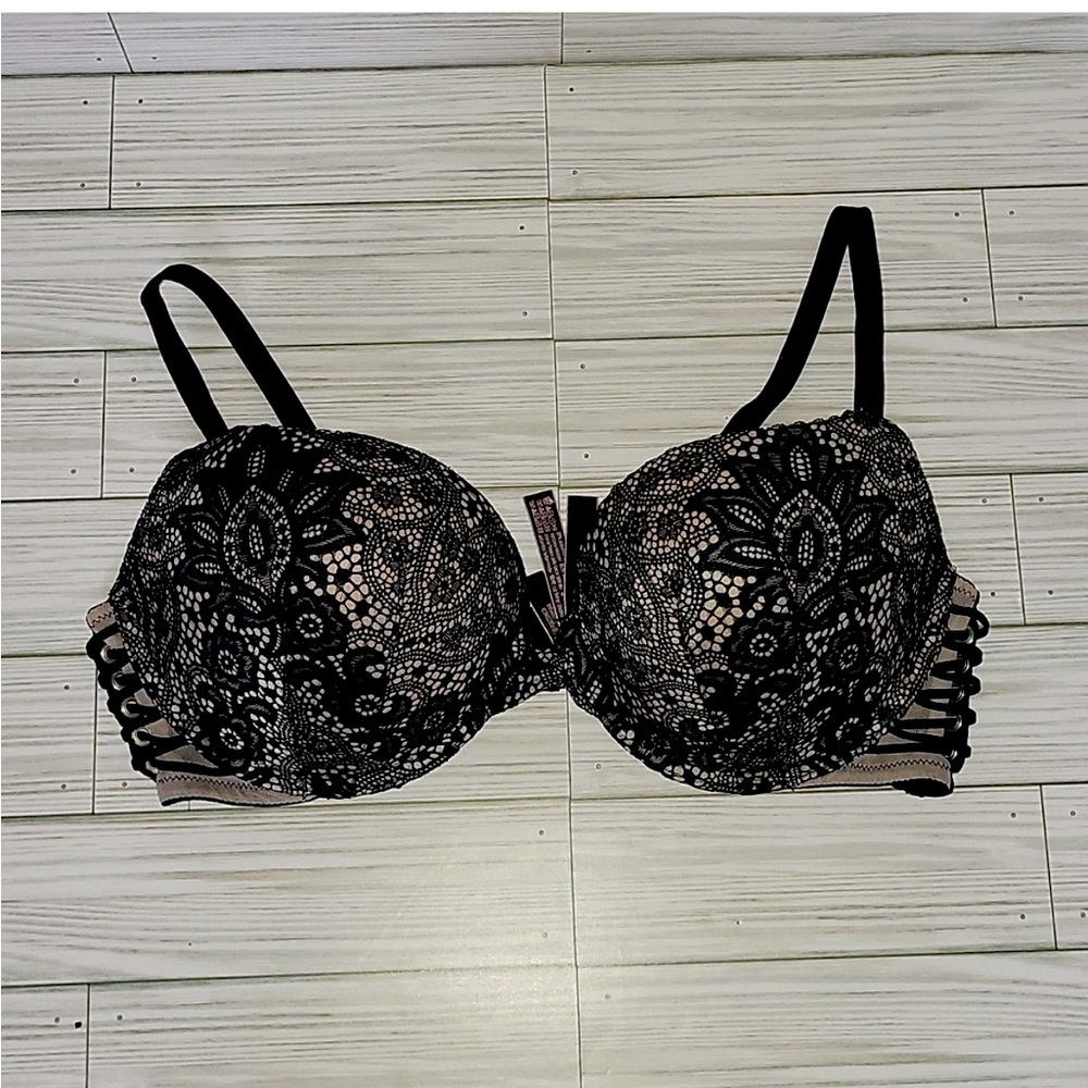 Victoria's Secret Very Sexy Push-Up 38C